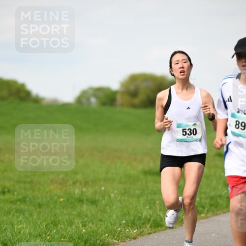 10.05.2026 - 8. Wedeler Halbmarathon Dr. Thomas Lammeyer http://msf.ph/oto/9695576 10.05.2026 11:21:36 Laufen 530 meine-sportfotos.de