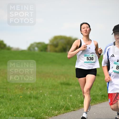 10.05.2026 - 8. Wedeler Halbmarathon Dr. Thomas Lammeyer http://msf.ph/oto/9695579 10.05.2026 11:21:36 Laufen 530 meine-sportfotos.de