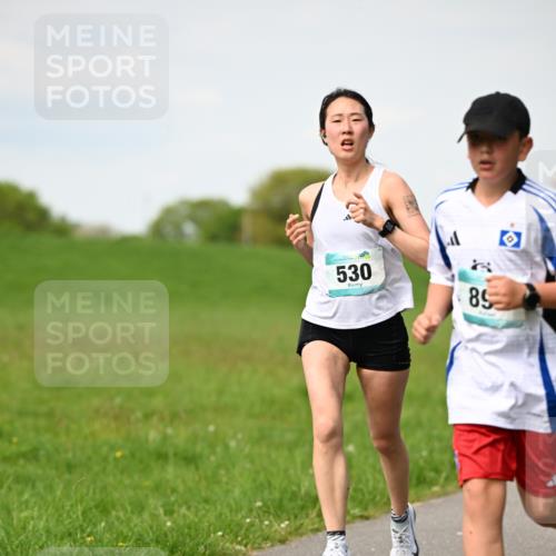 10.05.2026 - 8. Wedeler Halbmarathon Dr. Thomas Lammeyer http://msf.ph/oto/9695580 10.05.2026 11:21:36 Laufen 530 meine-sportfotos.de