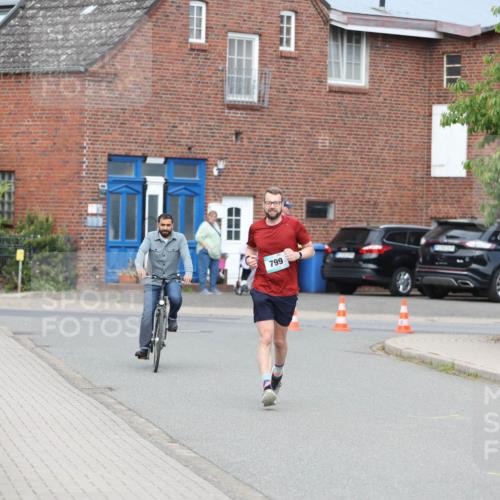 10.05.2026 - 8. Wedeler Halbmarathon Andreas Tolksdorf http://msf.ph/oto/9695587 10.05.2026 10:27:26 Laufen 799 meine-sportfotos.de