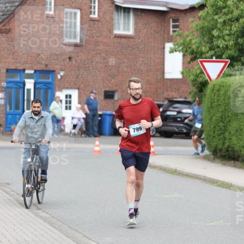 10.05.2026 - 8. Wedeler Halbmarathon Andreas Tolksdorf http://msf.ph/oto/9695605 10.05.2026 10:27:28 Laufen 799 meine-sportfotos.de