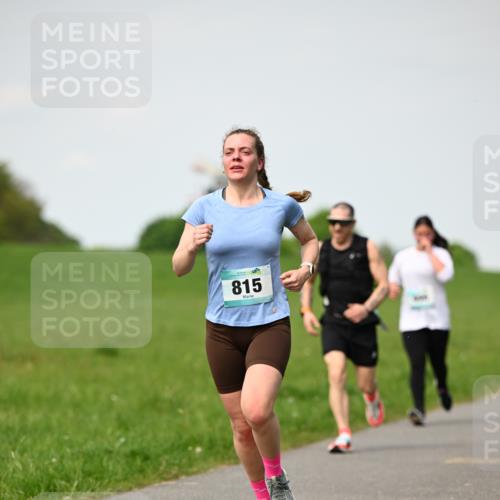 10.05.2026 - 8. Wedeler Halbmarathon Dr. Thomas Lammeyer http://msf.ph/oto/9695609 10.05.2026 11:21:44 Laufen 815 meine-sportfotos.de