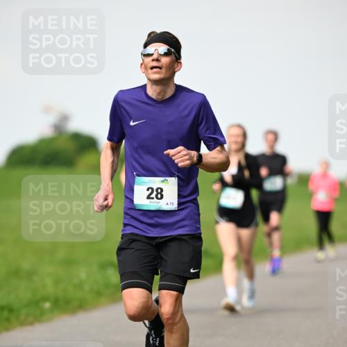 10.05.2026 - 8. Wedeler Halbmarathon Dr. Thomas Lammeyer http://msf.ph/oto/9695673 10.05.2026 11:21:48 Laufen  meine-sportfotos.de