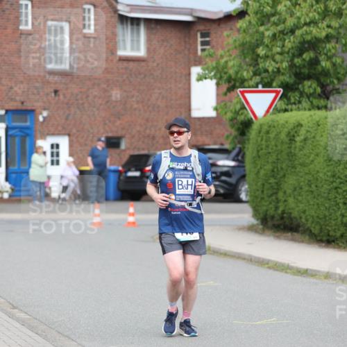 10.05.2026 - 8. Wedeler Halbmarathon Andreas Tolksdorf http://msf.ph/oto/9695691 10.05.2026 10:27:53 Laufen  meine-sportfotos.de