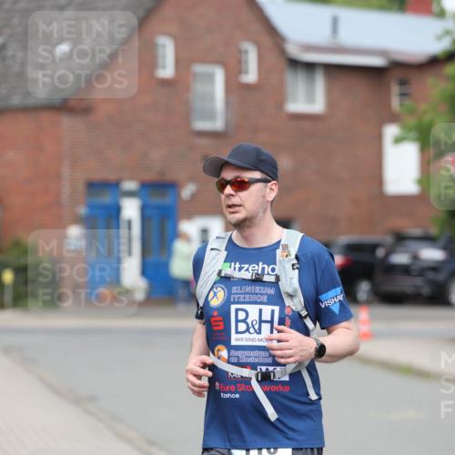 10.05.2026 - 8. Wedeler Halbmarathon Andreas Tolksdorf http://msf.ph/oto/9695720 10.05.2026 10:27:56 Laufen  meine-sportfotos.de