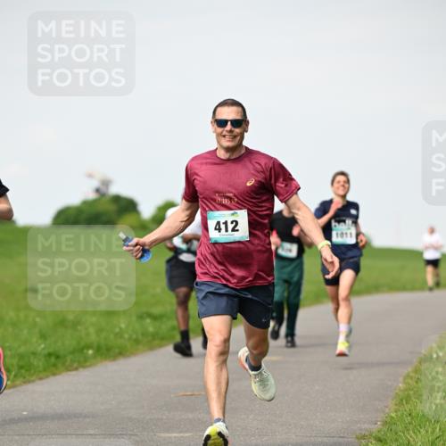 10.05.2026 - 8. Wedeler Halbmarathon Dr. Thomas Lammeyer http://msf.ph/oto/9695728 10.05.2026 11:21:54 Laufen 195, 412, 1011 meine-sportfotos.de