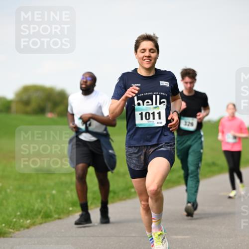 10.05.2026 - 8. Wedeler Halbmarathon Dr. Thomas Lammeyer http://msf.ph/oto/9695762 10.05.2026 11:21:56 Laufen 1011, 326 meine-sportfotos.de