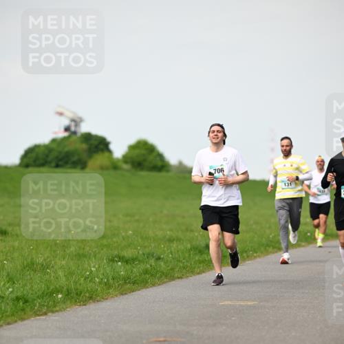 10.05.2026 - 8. Wedeler Halbmarathon Dr. Thomas Lammeyer http://msf.ph/oto/9695797 10.05.2026 11:22:06 Laufen 706, 131 meine-sportfotos.de