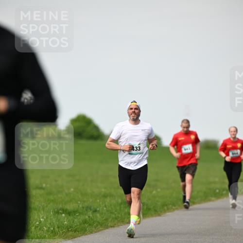 10.05.2026 - 8. Wedeler Halbmarathon Dr. Thomas Lammeyer http://msf.ph/oto/9695826 10.05.2026 11:22:12 Laufen 433 meine-sportfotos.de