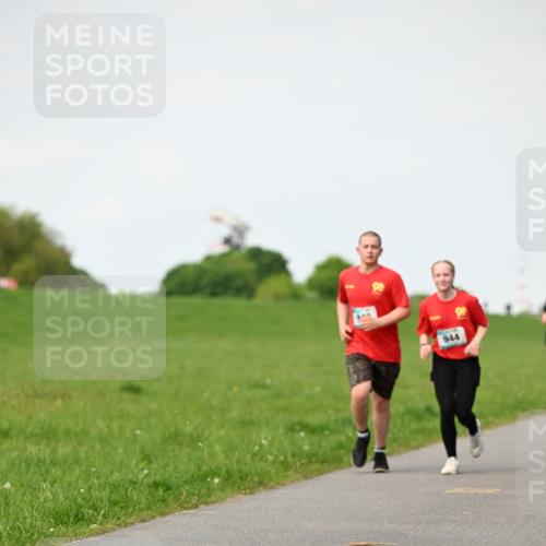 10.05.2026 - 8. Wedeler Halbmarathon Dr. Thomas Lammeyer http://msf.ph/oto/9695858 10.05.2026 11:22:17 Laufen 944 meine-sportfotos.de