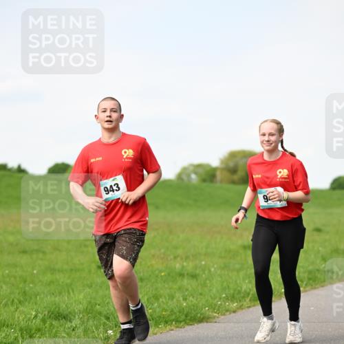 10.05.2026 - 8. Wedeler Halbmarathon Dr. Thomas Lammeyer http://msf.ph/oto/9695875 10.05.2026 11:22:22 Laufen 943 meine-sportfotos.de