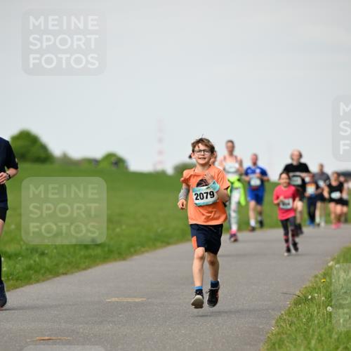 10.05.2026 - 8. Wedeler Halbmarathon Dr. Thomas Lammeyer http://msf.ph/oto/9695884 10.05.2026 11:22:26 Laufen 2079 meine-sportfotos.de