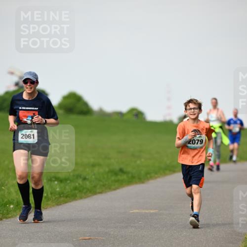 10.05.2026 - 8. Wedeler Halbmarathon Dr. Thomas Lammeyer http://msf.ph/oto/9695887 10.05.2026 11:22:26 Laufen 2081, 2079 meine-sportfotos.de