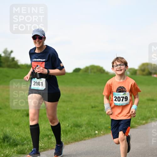 10.05.2026 - 8. Wedeler Halbmarathon Dr. Thomas Lammeyer http://msf.ph/oto/9695917 10.05.2026 11:22:31 Laufen 2081, 2079 meine-sportfotos.de
