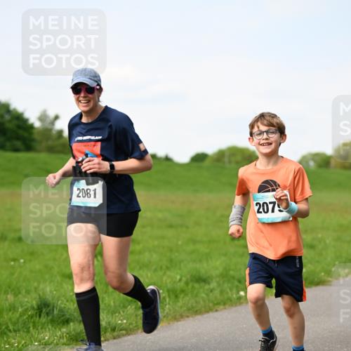 10.05.2026 - 8. Wedeler Halbmarathon Dr. Thomas Lammeyer http://msf.ph/oto/9695918 10.05.2026 11:22:31 Laufen 2081, 207 meine-sportfotos.de