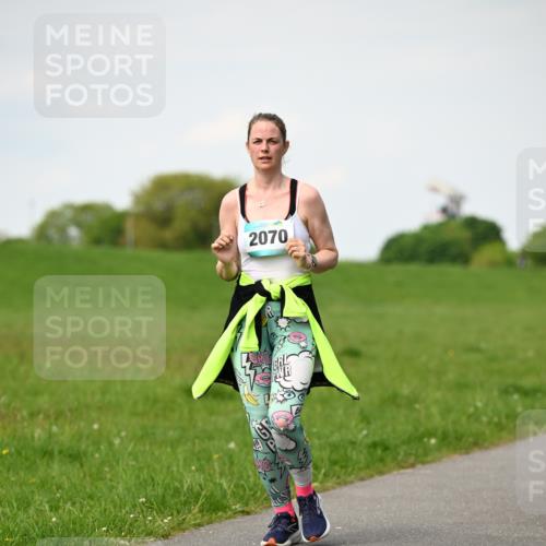 10.05.2026 - 8. Wedeler Halbmarathon Dr. Thomas Lammeyer http://msf.ph/oto/9695961 10.05.2026 11:22:39 Laufen 2070 meine-sportfotos.de