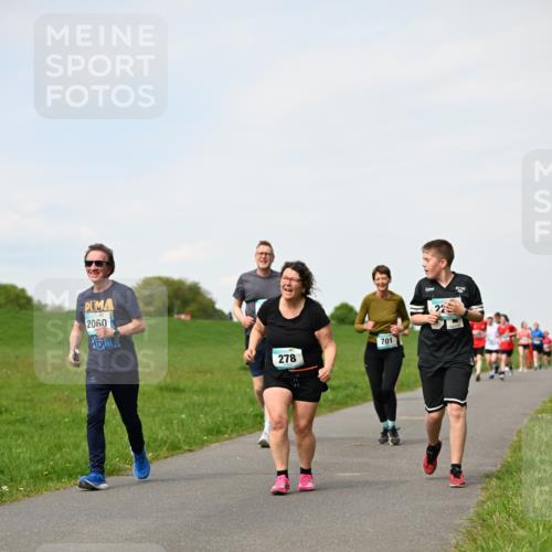 10.05.2026 - 8. Wedeler Halbmarathon Dr. Thomas Lammeyer http://msf.ph/oto/9696004 10.05.2026 11:22:52 Laufen 2060, 278, 701 meine-sportfotos.de