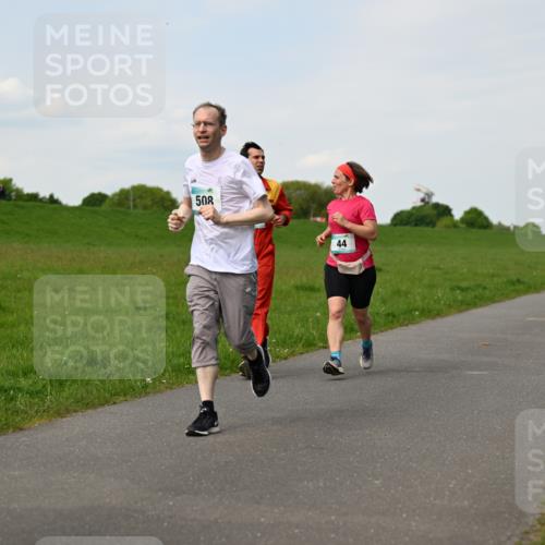 10.05.2026 - 8. Wedeler Halbmarathon Dr. Thomas Lammeyer http://msf.ph/oto/9696105 10.05.2026 11:23:14 Laufen 508 meine-sportfotos.de
