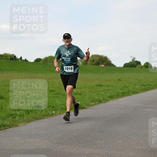 10.05.2026 - 8. Wedeler Halbmarathon Dr. Thomas Lammeyer http://msf.ph/oto/9696165 10.05.2026 11:23:29 Laufen 1010 meine-sportfotos.de