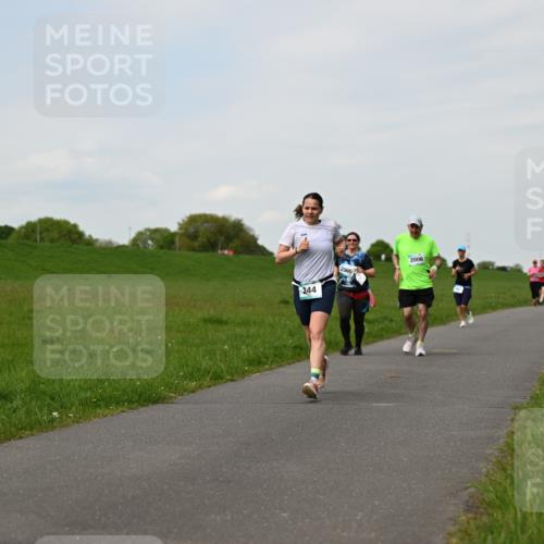 10.05.2026 - 8. Wedeler Halbmarathon Dr. Thomas Lammeyer http://msf.ph/oto/9696182 10.05.2026 11:23:42 Laufen 244, 2005, 2006 meine-sportfotos.de