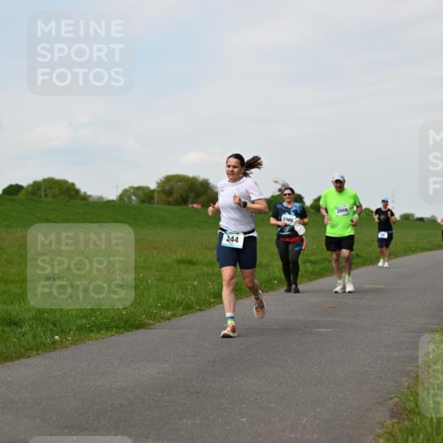 10.05.2026 - 8. Wedeler Halbmarathon Dr. Thomas Lammeyer http://msf.ph/oto/9696185 10.05.2026 11:23:42 Laufen 244, 2005, 2006 meine-sportfotos.de