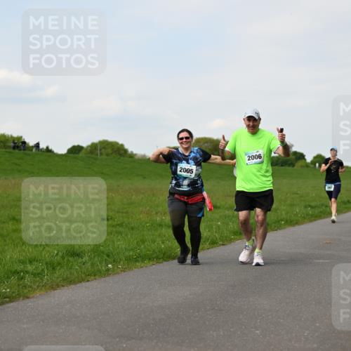 10.05.2026 - 8. Wedeler Halbmarathon Dr. Thomas Lammeyer http://msf.ph/oto/9696207 10.05.2026 11:23:46 Laufen 2005, 2006 meine-sportfotos.de