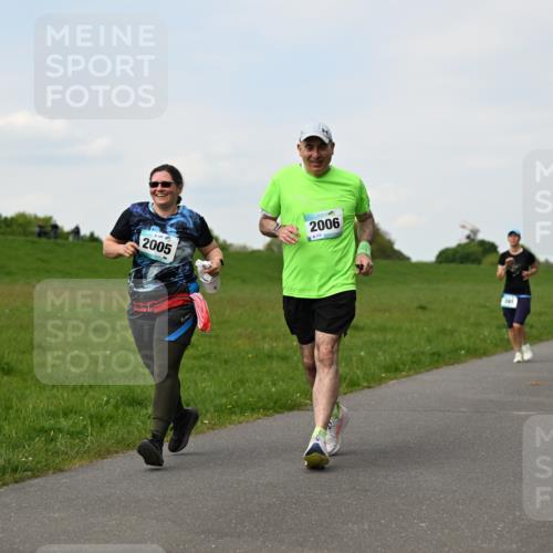 10.05.2026 - 8. Wedeler Halbmarathon Dr. Thomas Lammeyer http://msf.ph/oto/9696217 10.05.2026 11:23:47 Laufen 2005, 2006 meine-sportfotos.de