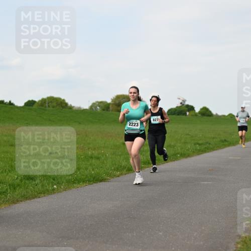 10.05.2026 - 8. Wedeler Halbmarathon Dr. Thomas Lammeyer http://msf.ph/oto/9696285 10.05.2026 11:24:06 Laufen 206, 2223, 827 meine-sportfotos.de