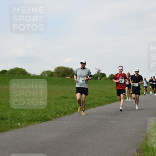10.05.2026 - 8. Wedeler Halbmarathon Dr. Thomas Lammeyer http://msf.ph/oto/9696300 10.05.2026 11:24:11 Laufen 2156, 121, 277 meine-sportfotos.de