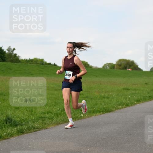 10.05.2026 - 8. Wedeler Halbmarathon Dr. Thomas Lammeyer http://msf.ph/oto/9696330 10.05.2026 11:24:17 Laufen 2050, 815 meine-sportfotos.de