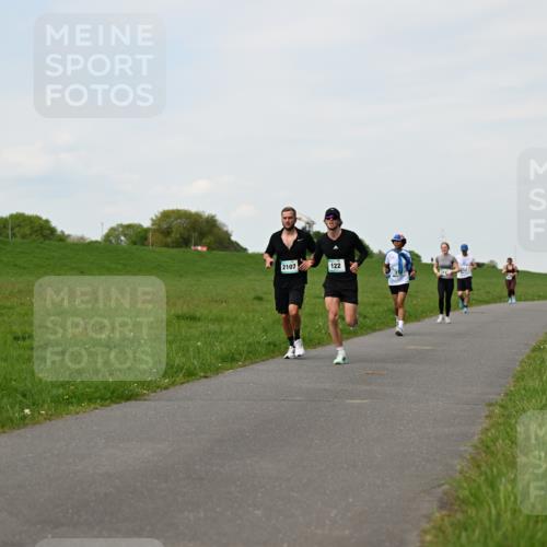 10.05.2026 - 8. Wedeler Halbmarathon Dr. Thomas Lammeyer http://msf.ph/oto/9696332 10.05.2026 11:24:18 Laufen 2107, 122 meine-sportfotos.de