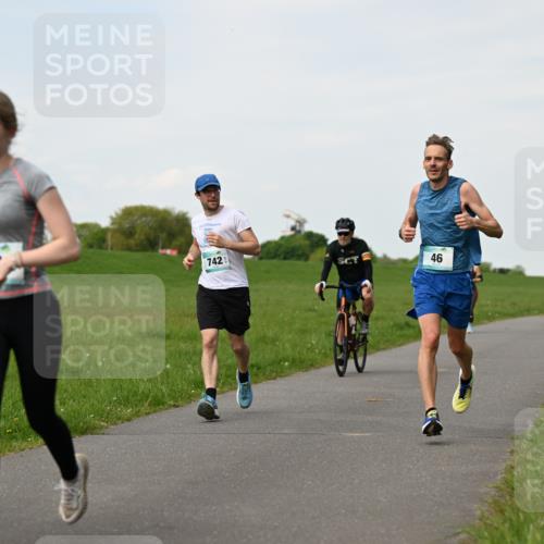 10.05.2026 - 8. Wedeler Halbmarathon Dr. Thomas Lammeyer http://msf.ph/oto/9696377 10.05.2026 11:24:27 Laufen 742 meine-sportfotos.de