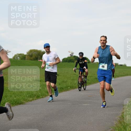 10.05.2026 - 8. Wedeler Halbmarathon Dr. Thomas Lammeyer http://msf.ph/oto/9696379 10.05.2026 11:24:27 Laufen 211 meine-sportfotos.de