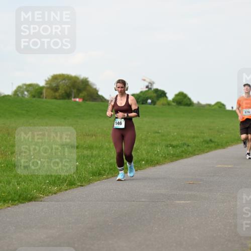 10.05.2026 - 8. Wedeler Halbmarathon Dr. Thomas Lammeyer http://msf.ph/oto/9696389 10.05.2026 11:24:37 Laufen 146, 876 meine-sportfotos.de