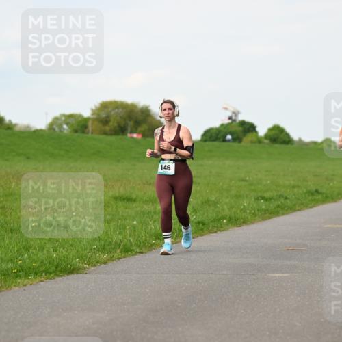 10.05.2026 - 8. Wedeler Halbmarathon Dr. Thomas Lammeyer http://msf.ph/oto/9696395 10.05.2026 11:24:37 Laufen 146, 876 meine-sportfotos.de