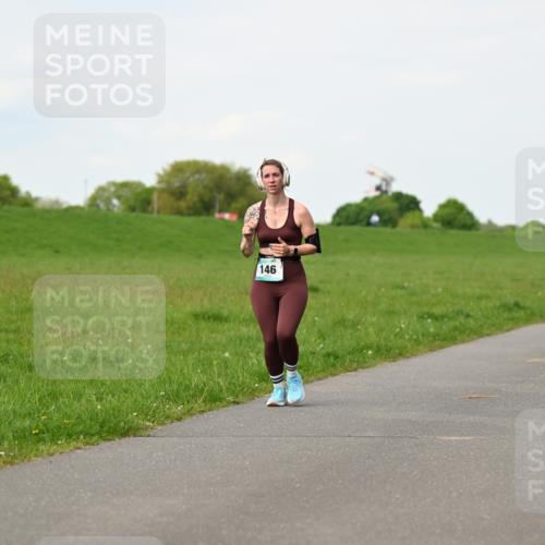 10.05.2026 - 8. Wedeler Halbmarathon Dr. Thomas Lammeyer http://msf.ph/oto/9696396 10.05.2026 11:24:37 Laufen 146, 876 meine-sportfotos.de
