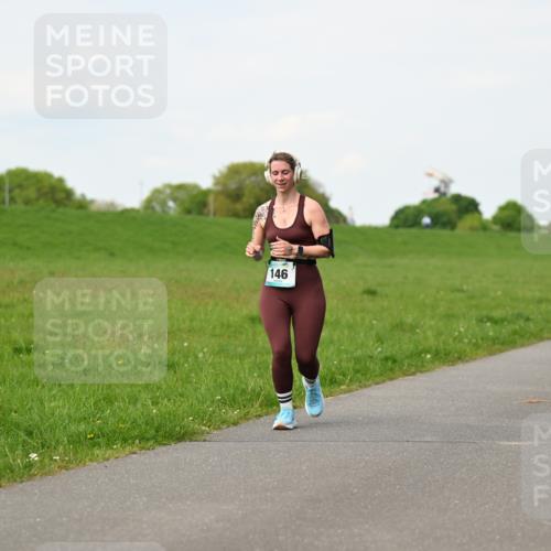 10.05.2026 - 8. Wedeler Halbmarathon Dr. Thomas Lammeyer http://msf.ph/oto/9696401 10.05.2026 11:24:38 Laufen 146, 876 meine-sportfotos.de