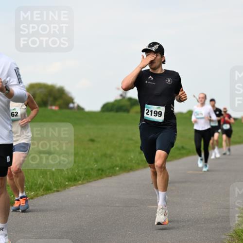 10.05.2026 - 8. Wedeler Halbmarathon Dr. Thomas Lammeyer http://msf.ph/oto/9696438 10.05.2026 11:24:46 Laufen 960, 2199 meine-sportfotos.de