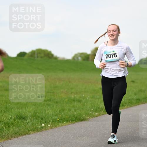 10.05.2026 - 8. Wedeler Halbmarathon Dr. Thomas Lammeyer http://msf.ph/oto/9696464 10.05.2026 11:24:50 Laufen 2075, 1056 meine-sportfotos.de