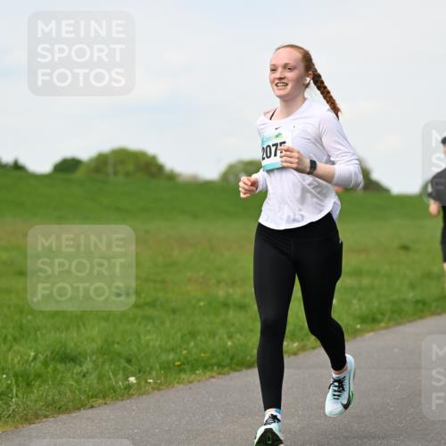 10.05.2026 - 8. Wedeler Halbmarathon Dr. Thomas Lammeyer http://msf.ph/oto/9696465 10.05.2026 11:24:51 Laufen 2075, 741 meine-sportfotos.de