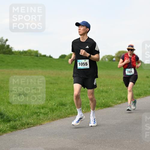 10.05.2026 - 8. Wedeler Halbmarathon Dr. Thomas Lammeyer http://msf.ph/oto/9696475 10.05.2026 11:24:53 Laufen 1055, 741 meine-sportfotos.de
