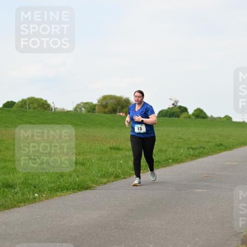 10.05.2026 - 8. Wedeler Halbmarathon Dr. Thomas Lammeyer http://msf.ph/oto/9696558 10.05.2026 11:25:27 Laufen  meine-sportfotos.de