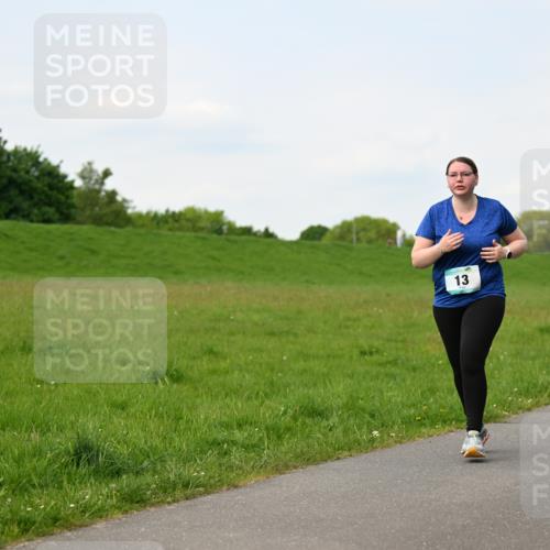 10.05.2026 - 8. Wedeler Halbmarathon Dr. Thomas Lammeyer http://msf.ph/oto/9696571 10.05.2026 11:25:29 Laufen  meine-sportfotos.de