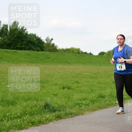 10.05.2026 - 8. Wedeler Halbmarathon Dr. Thomas Lammeyer http://msf.ph/oto/9696575 10.05.2026 11:25:29 Laufen  meine-sportfotos.de