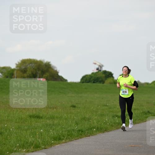 10.05.2026 - 8. Wedeler Halbmarathon Dr. Thomas Lammeyer http://msf.ph/oto/9696578 10.05.2026 11:25:35 Laufen 414, 334 meine-sportfotos.de
