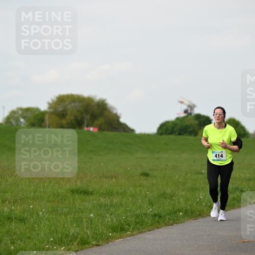 10.05.2026 - 8. Wedeler Halbmarathon Dr. Thomas Lammeyer http://msf.ph/oto/9696582 10.05.2026 11:25:35 Laufen 414, 334 meine-sportfotos.de