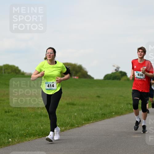 10.05.2026 - 8. Wedeler Halbmarathon Dr. Thomas Lammeyer http://msf.ph/oto/9696592 10.05.2026 11:25:39 Laufen 414, 930 meine-sportfotos.de