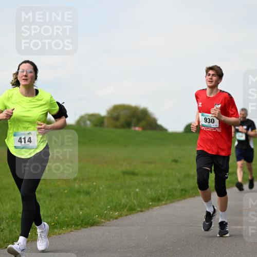 10.05.2026 - 8. Wedeler Halbmarathon Dr. Thomas Lammeyer http://msf.ph/oto/9696596 10.05.2026 11:25:39 Laufen 414, 930 meine-sportfotos.de