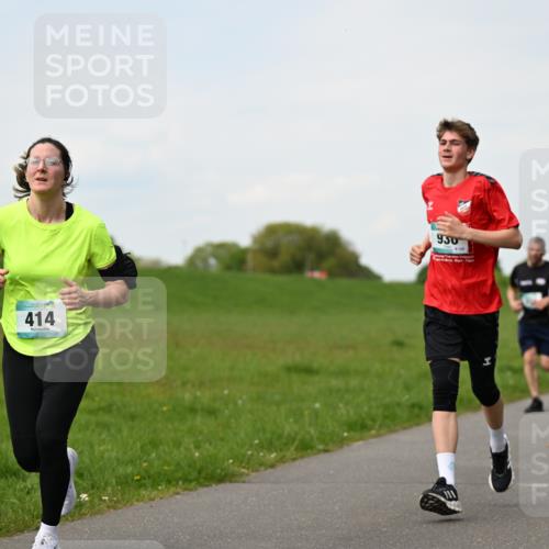 10.05.2026 - 8. Wedeler Halbmarathon Dr. Thomas Lammeyer http://msf.ph/oto/9696597 10.05.2026 11:25:40 Laufen 414, 930, 8129 meine-sportfotos.de