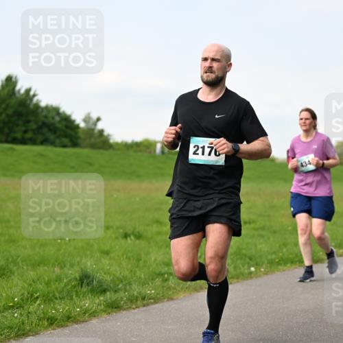 10.05.2026 - 8. Wedeler Halbmarathon Dr. Thomas Lammeyer http://msf.ph/oto/9696643 10.05.2026 11:25:51 Laufen 2176, 434, 440 meine-sportfotos.de